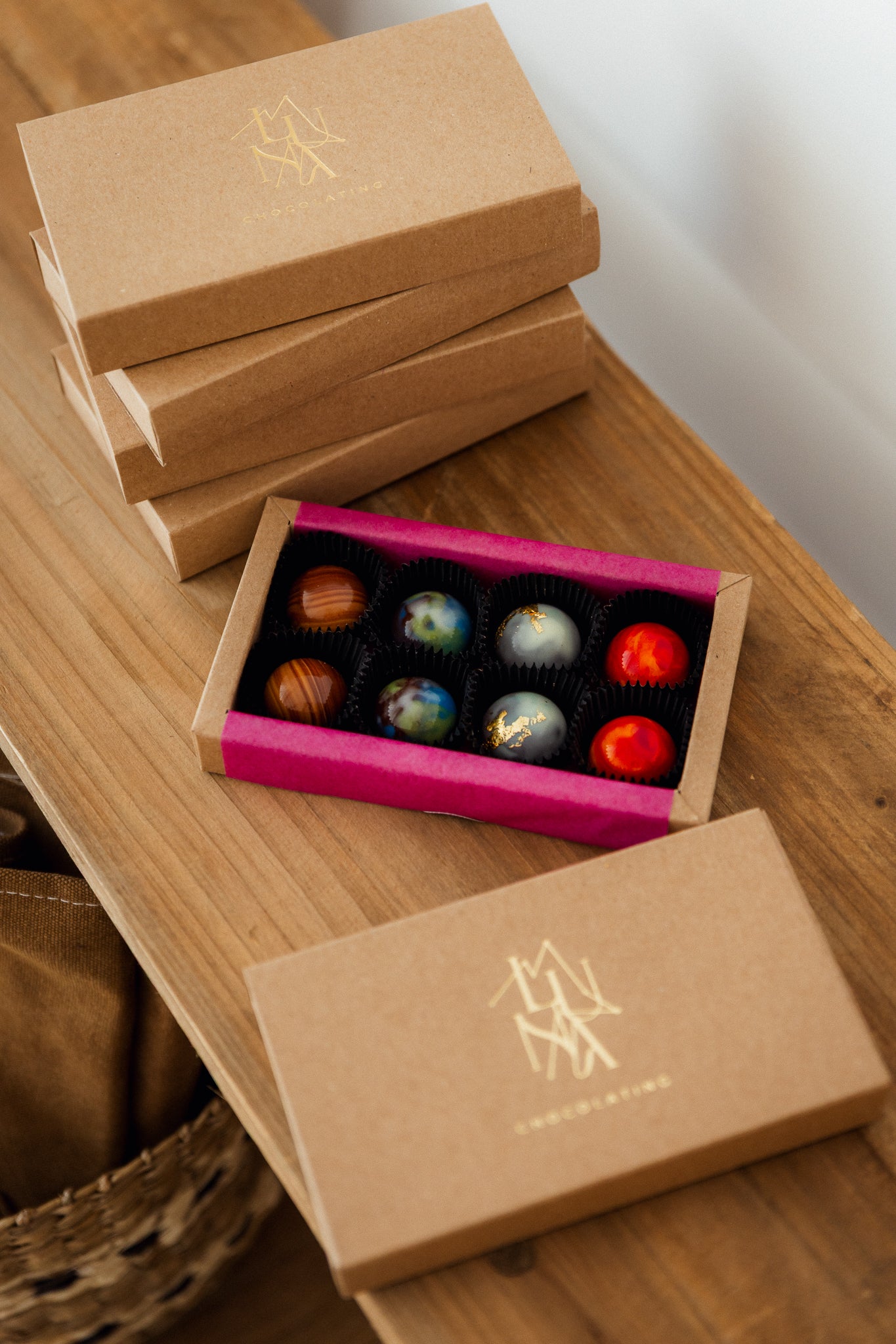 Cutie cu 8 praline (Colecția Celestial Bonbons)